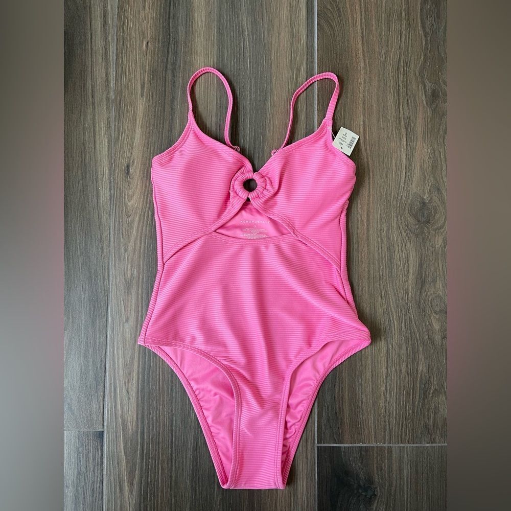 Aeropostale size small juniors Ribbed O-ring Monokini in bright pink one piece